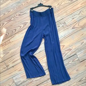 NWOT FLOWING PANTS!!